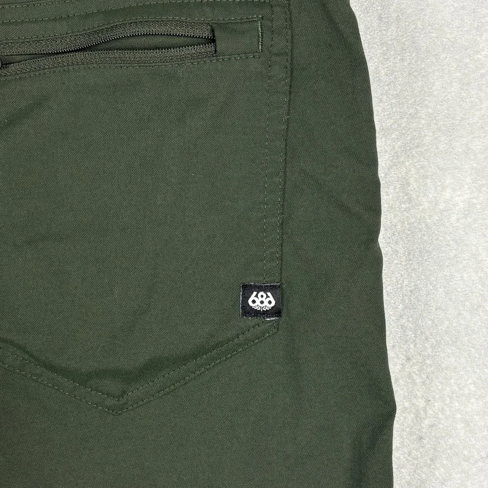 686 Everywhere Hybrid Shorts Men’s 30 Green 10” Relaxed Fit Outdoors Performance